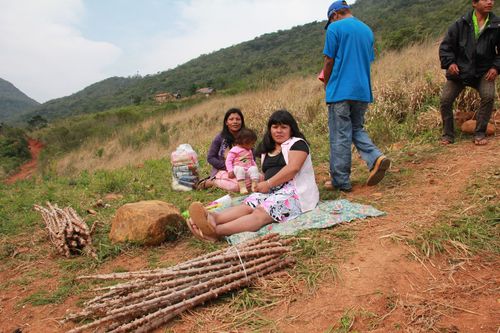 Aldeias se preparam para produção agrícola de 2012